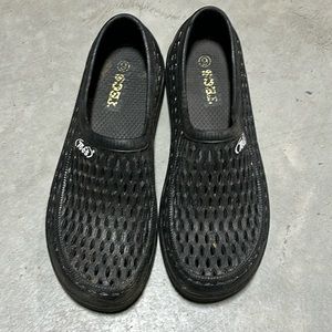 TECS‎ Womens Size 6 Relax Aqua Garden Black Slip On Quick Dry